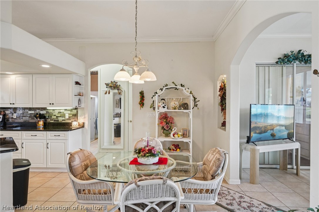 107 Orange Road Northeast Lake Placid, FL 33852 - Photo 18 of 47 Breakfast Nook