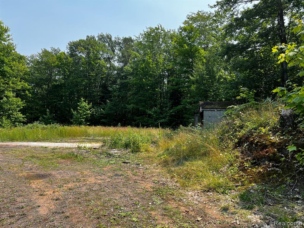154 Neejee Road Negaunee, MI 49866 - Photo 13 of 17 Gallery Image 13