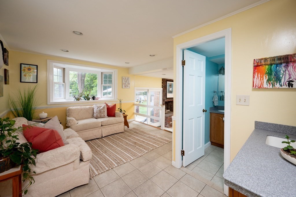 48 Garrison Road Hingham, MA 02043 - Photo 11 of 27