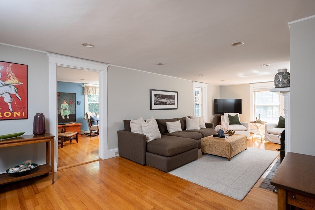 48 Garrison Road Hingham, MA 02043 - Photo 3 of 27