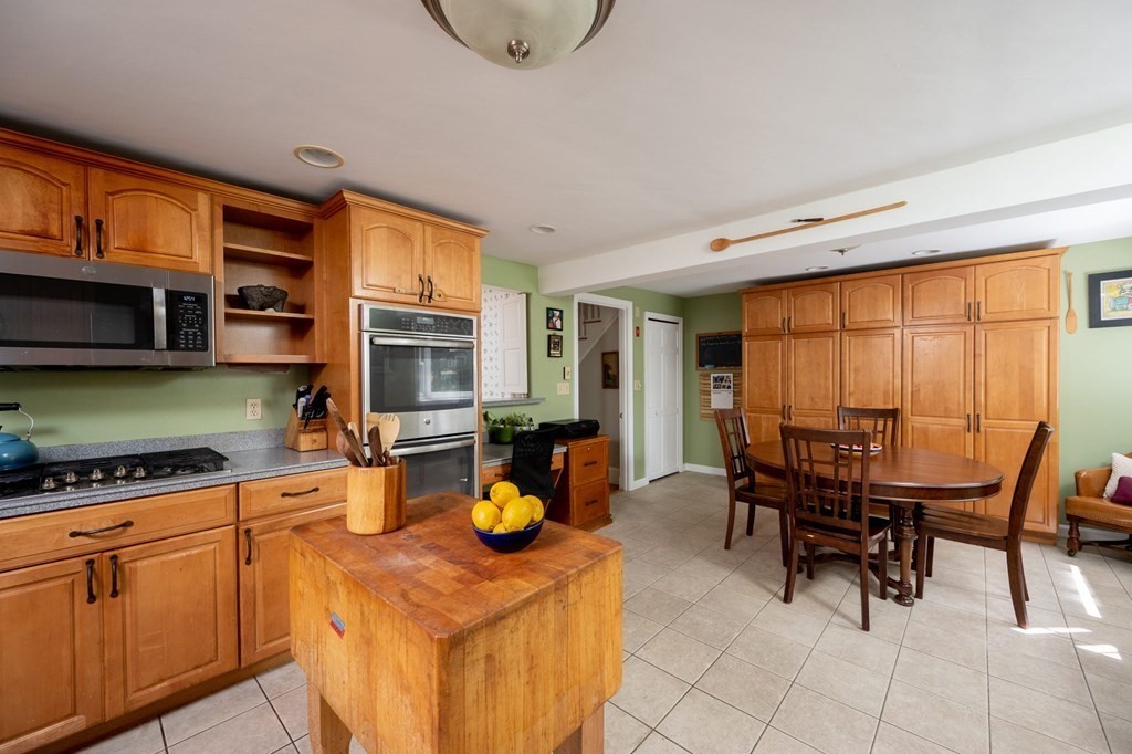 48 Garrison Road Hingham, MA 02043 - Photo 10 of 27