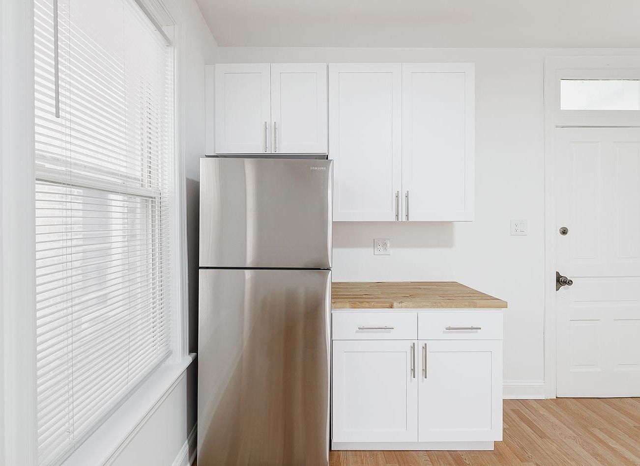 1430 West Superior Street, Unit 2R Chicago, IL 60642 - Photo 7 of 18