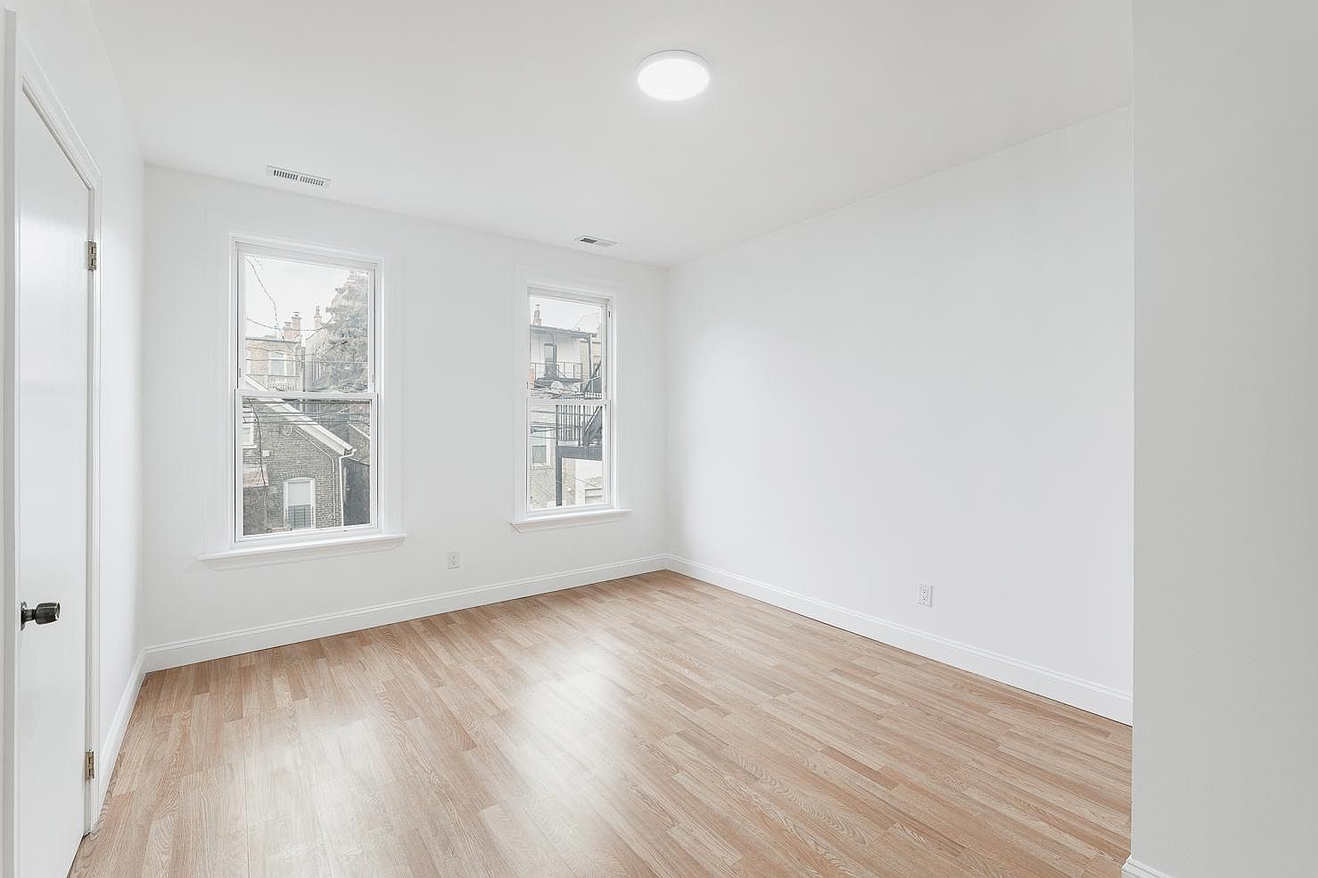 1430 West Superior Street, Unit 2R Chicago, IL 60642 - Photo 10 of 18
