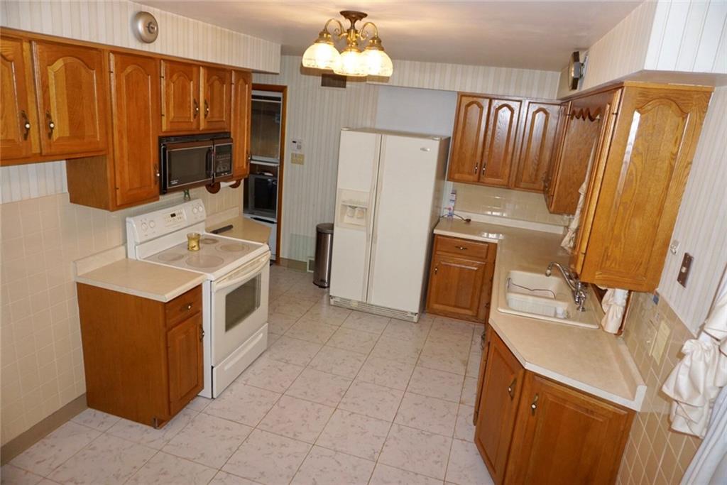 955 Shenango Road Beaver Falls, PA 15010 - Photo 5 of 25 Gallery Image 5