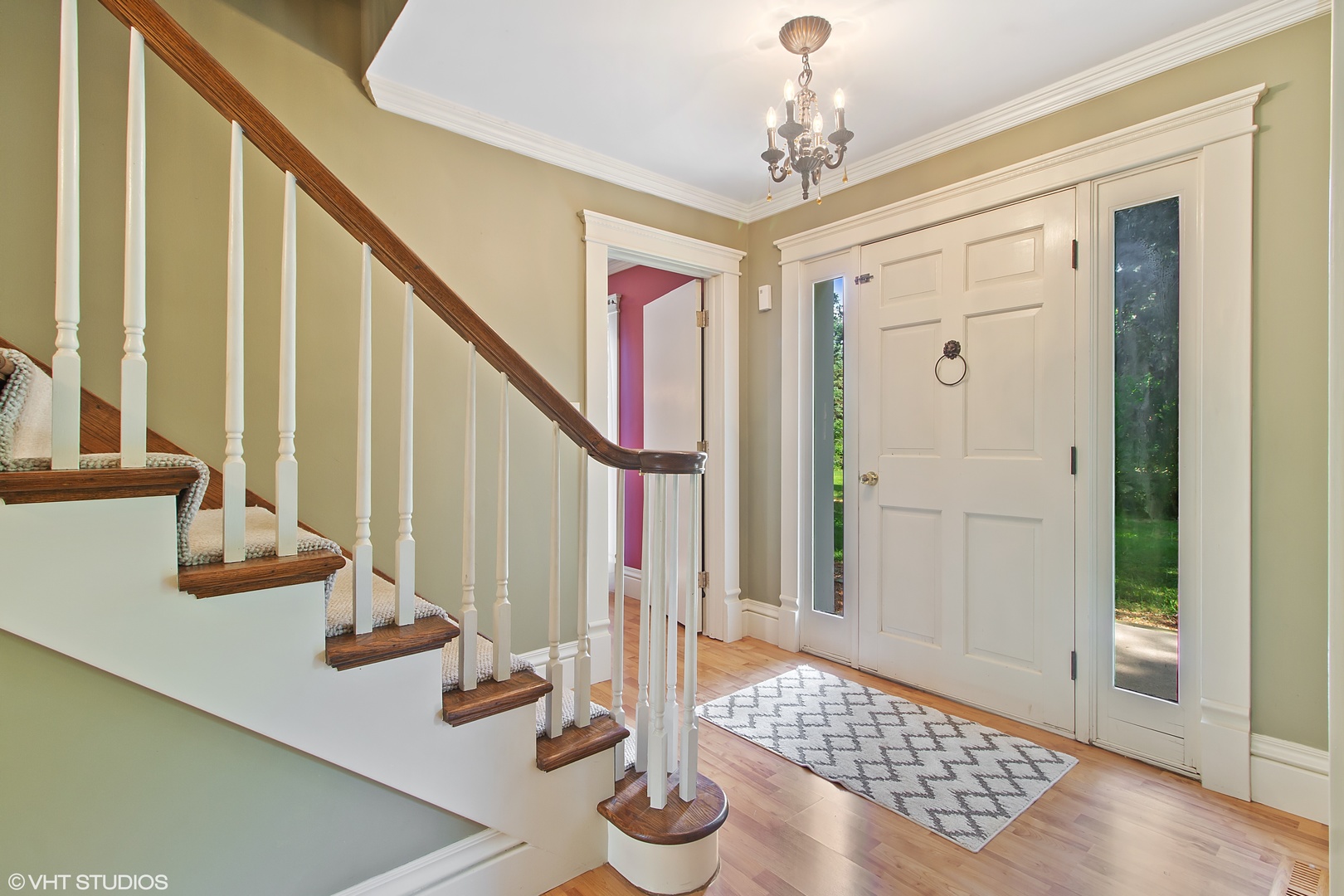 1870 Scully Road Dwight, IL 60420 - Photo 4 of 29 a view of entryway with interior
