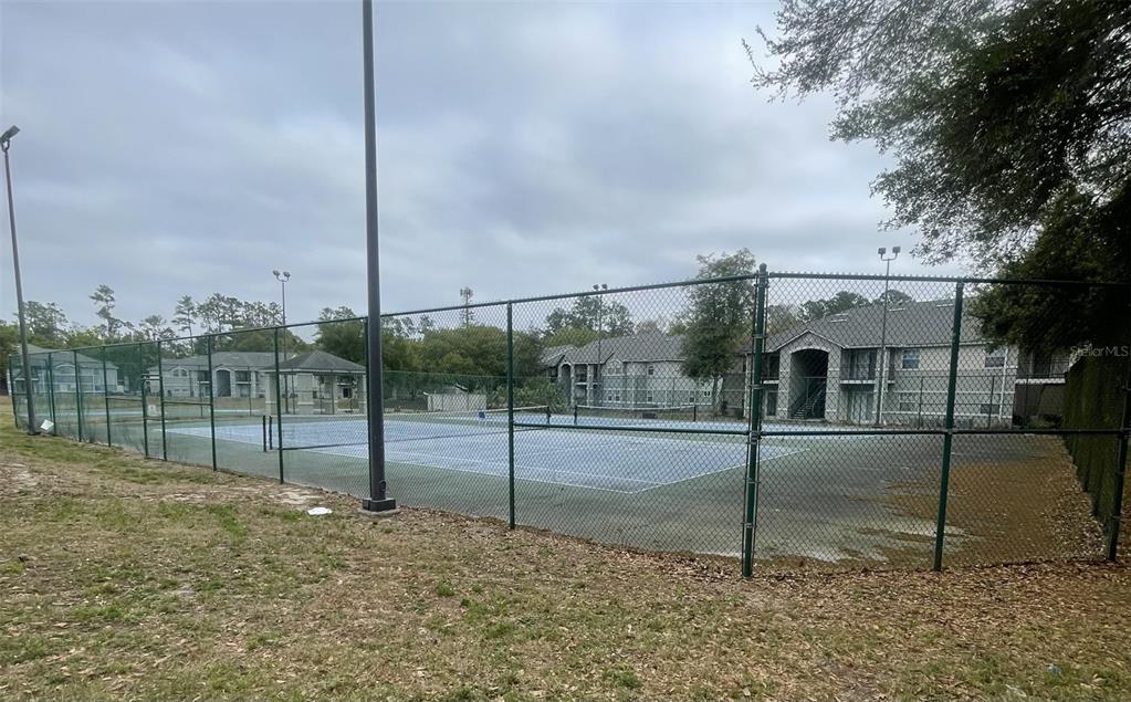 3705 Southwest 27th Street, Unit 621 Gainesville, FL 32608 - Photo 25 of 30