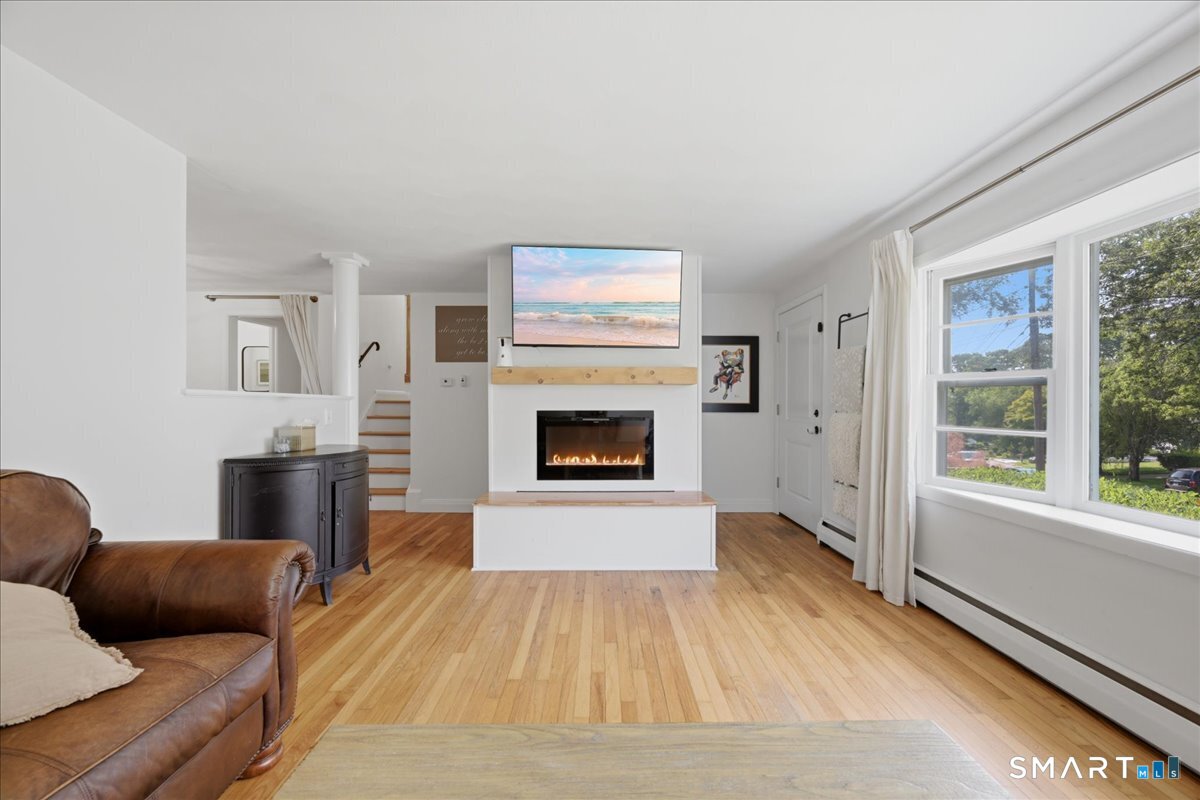 61 Hilltop Road Groton, CT 06355 - Photo 6 of 40