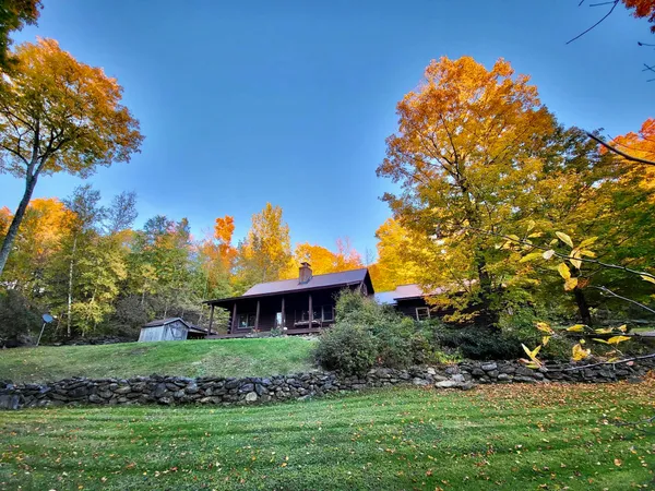 $500,000 | 1207 Iron Gate Road, Cambridge, VT 05444