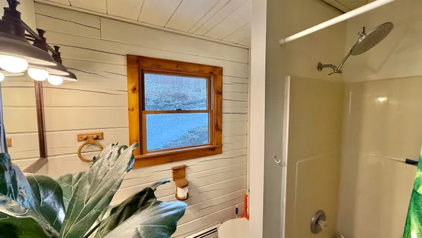 $500,000 | 1207 Iron Gate Road, Cambridge, VT 05444