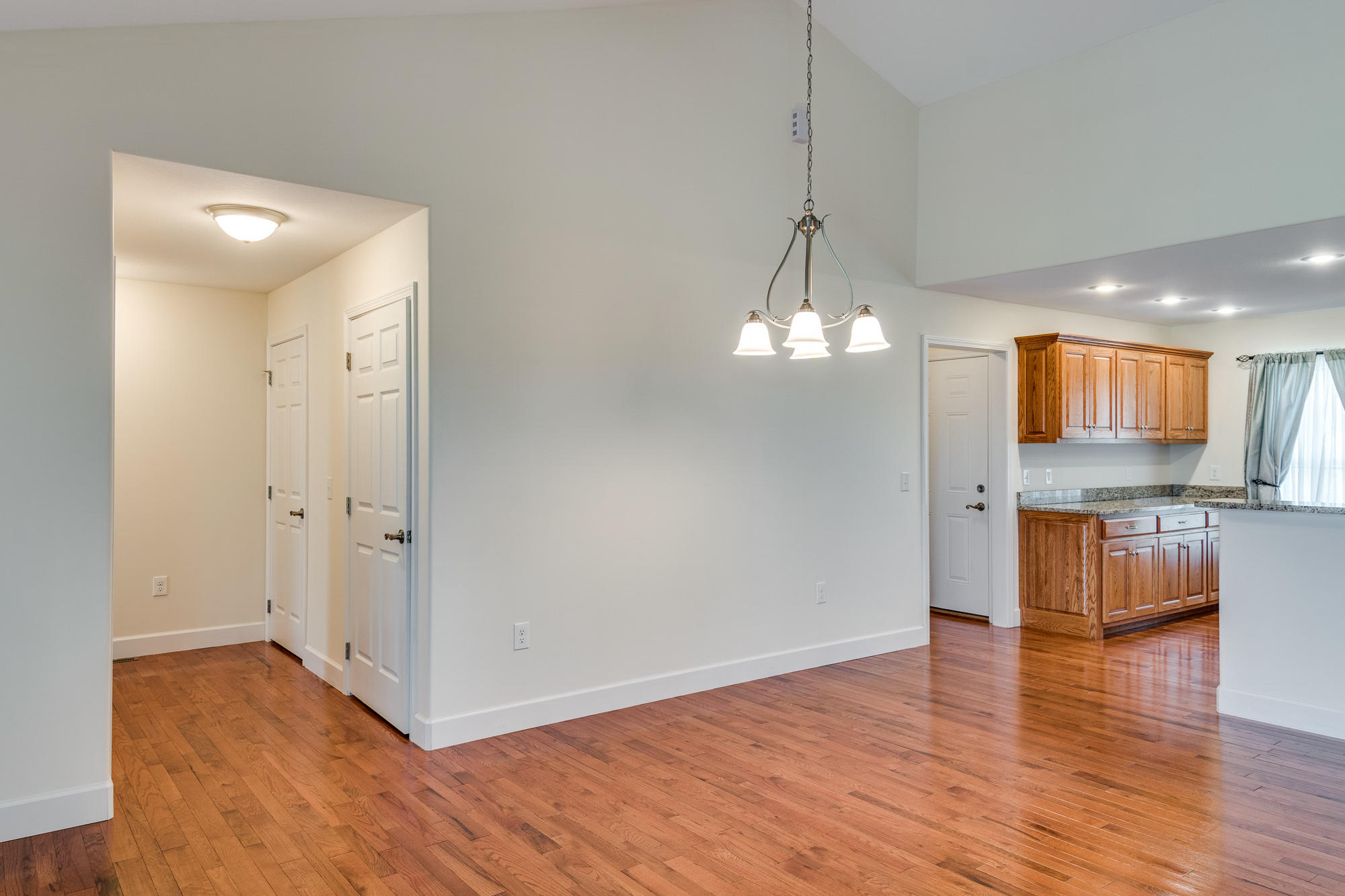 111 Potato Farm Road Crossville, TN 38571 - Photo 14 of 40 Dining Area