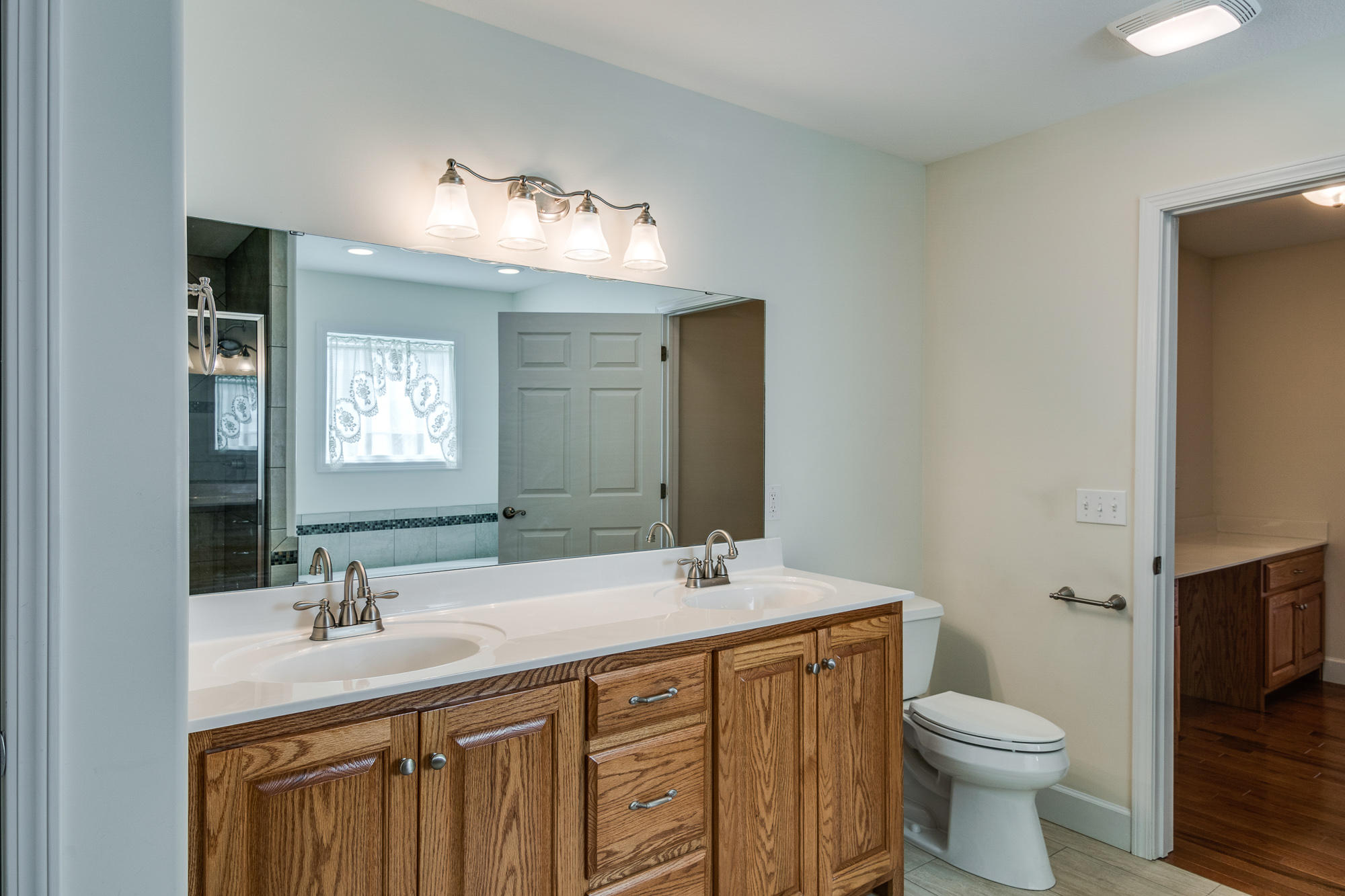 111 Potato Farm Road Crossville, TN 38571 - Photo 20 of 40 Master Bath