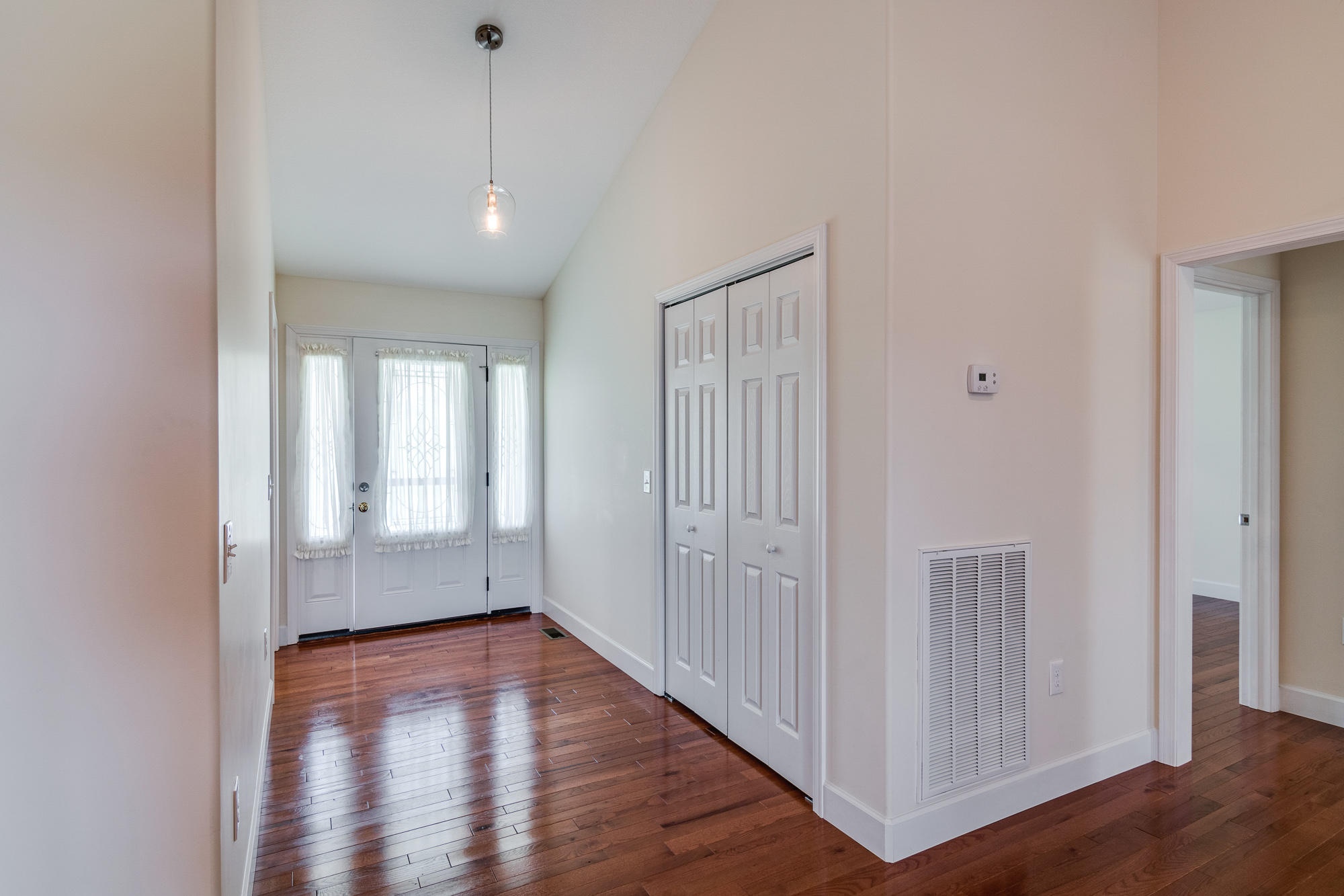111 Potato Farm Road Crossville, TN 38571 - Photo 4 of 40 Foyer