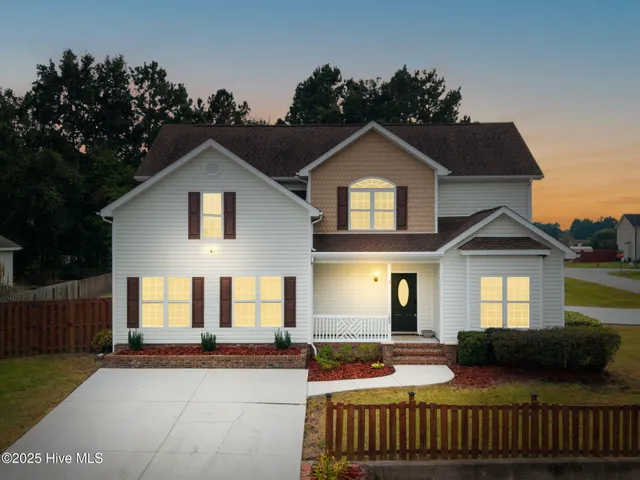 $329,500 | 100 Brookside Court, Jacksonville, NC 28546