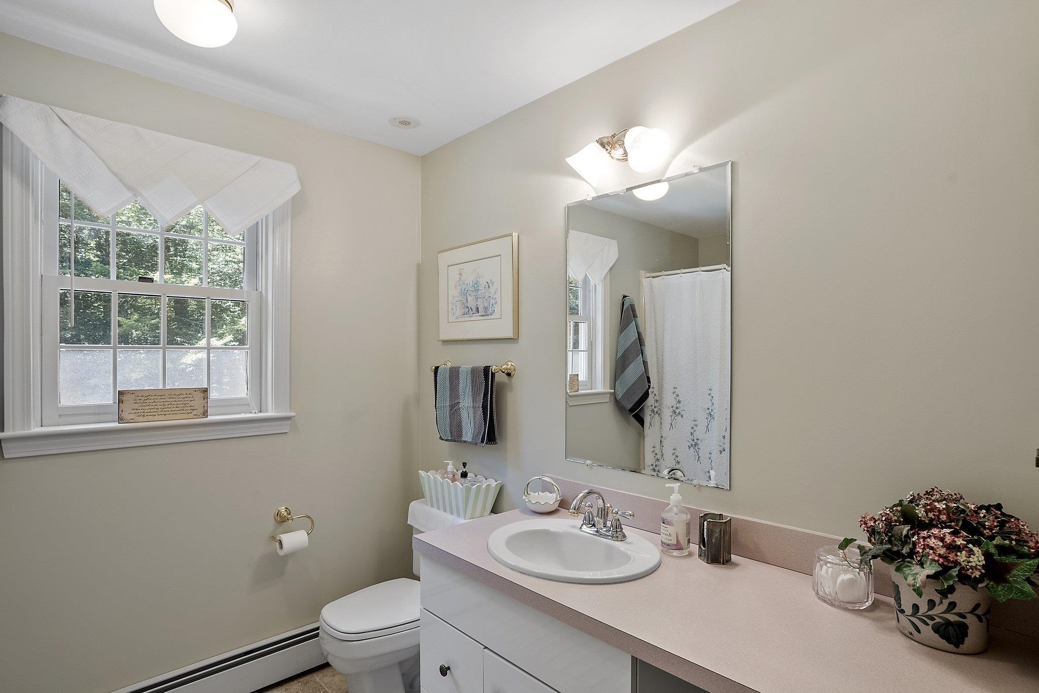 89 Lane Road Chester, NH 03036 - Photo 27 of 40