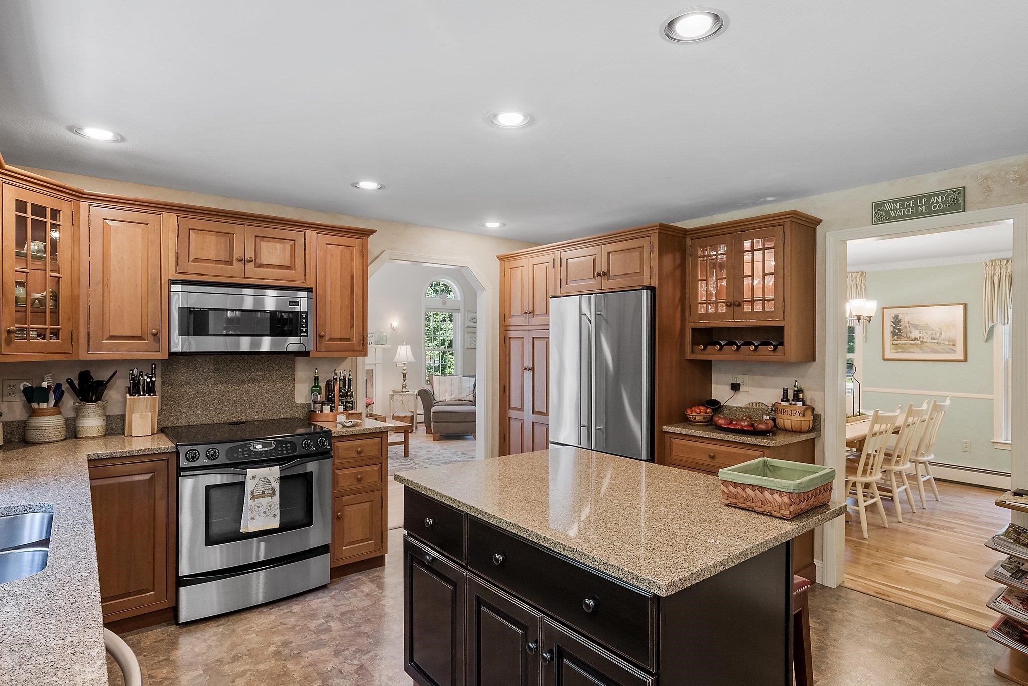 89 Lane Road Chester, NH 03036 - Photo 8 of 40