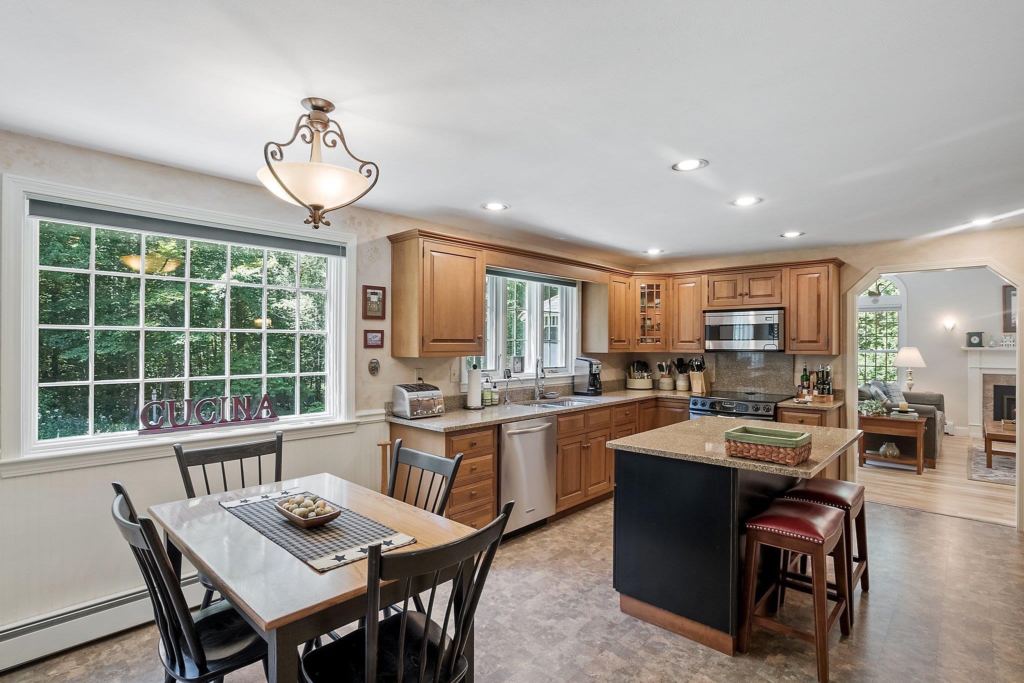 89 Lane Road Chester, NH 03036 - Photo 9 of 40