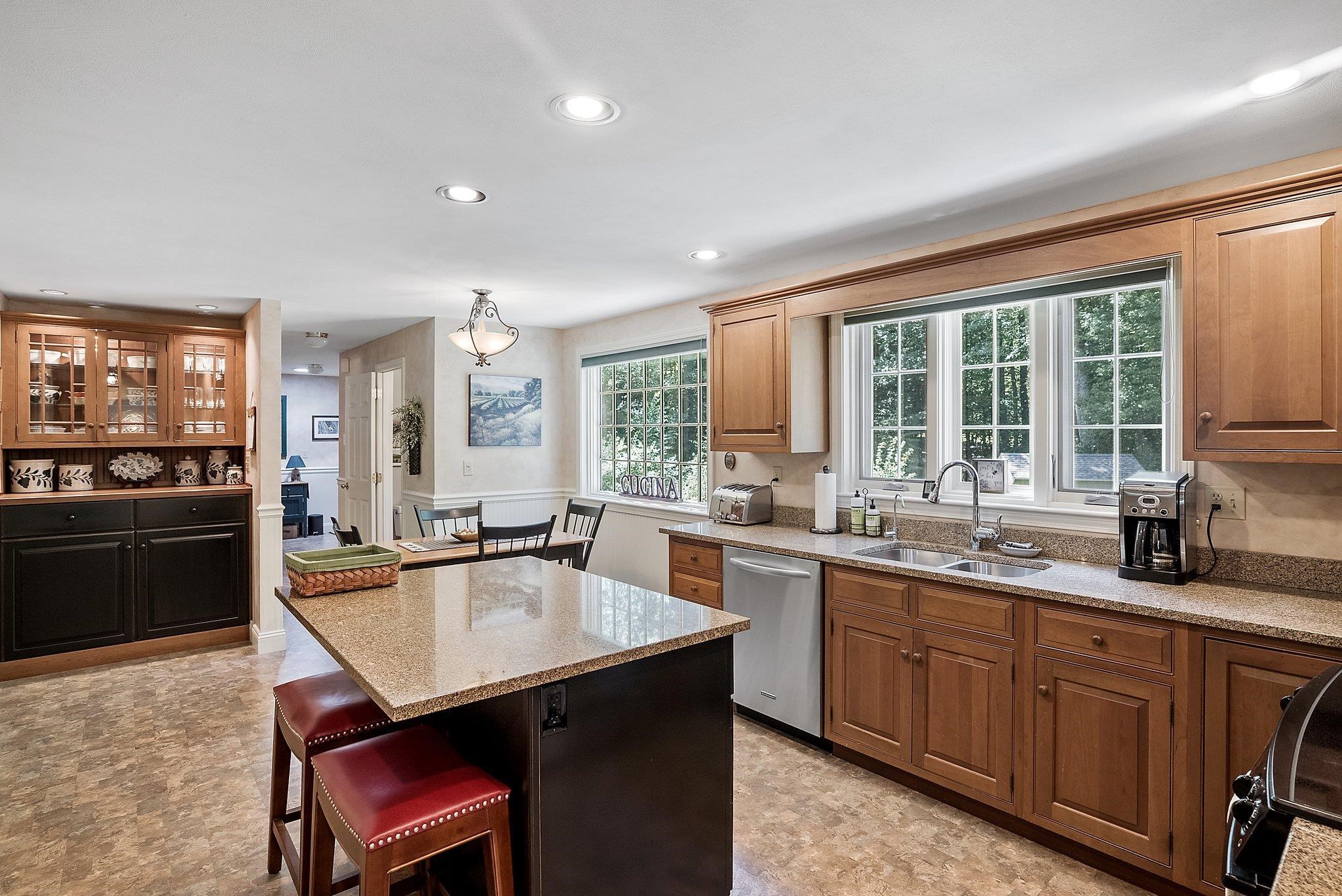 89 Lane Road Chester, NH 03036 - Photo 10 of 40