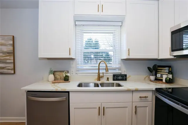 $275,000 | 1745 Rockbridge Road Northwest, Conyers, GA 30012