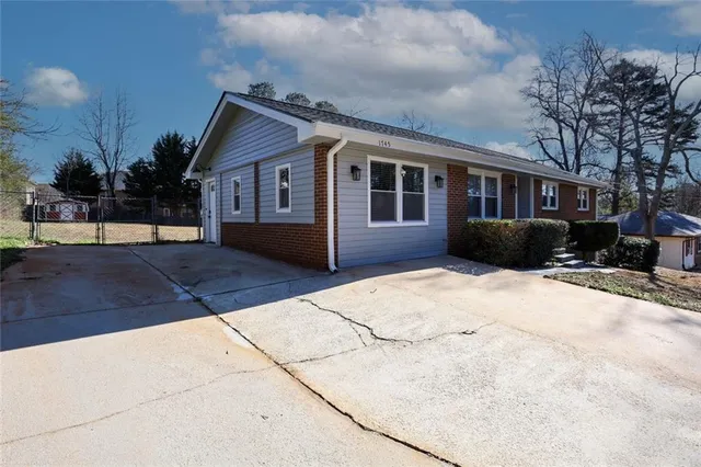 $275,000 | 1745 Rockbridge Road Northwest, Conyers, GA 30012