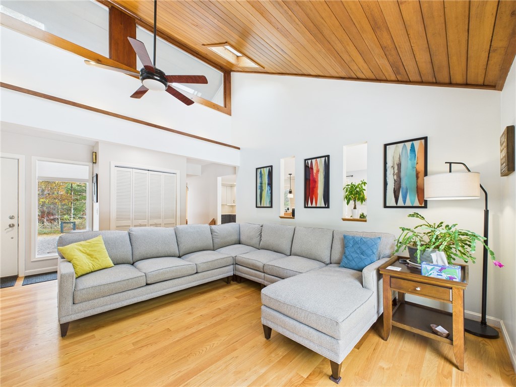 22 Deer Run Road Richmond, RI 02812 - Photo 11 of 27