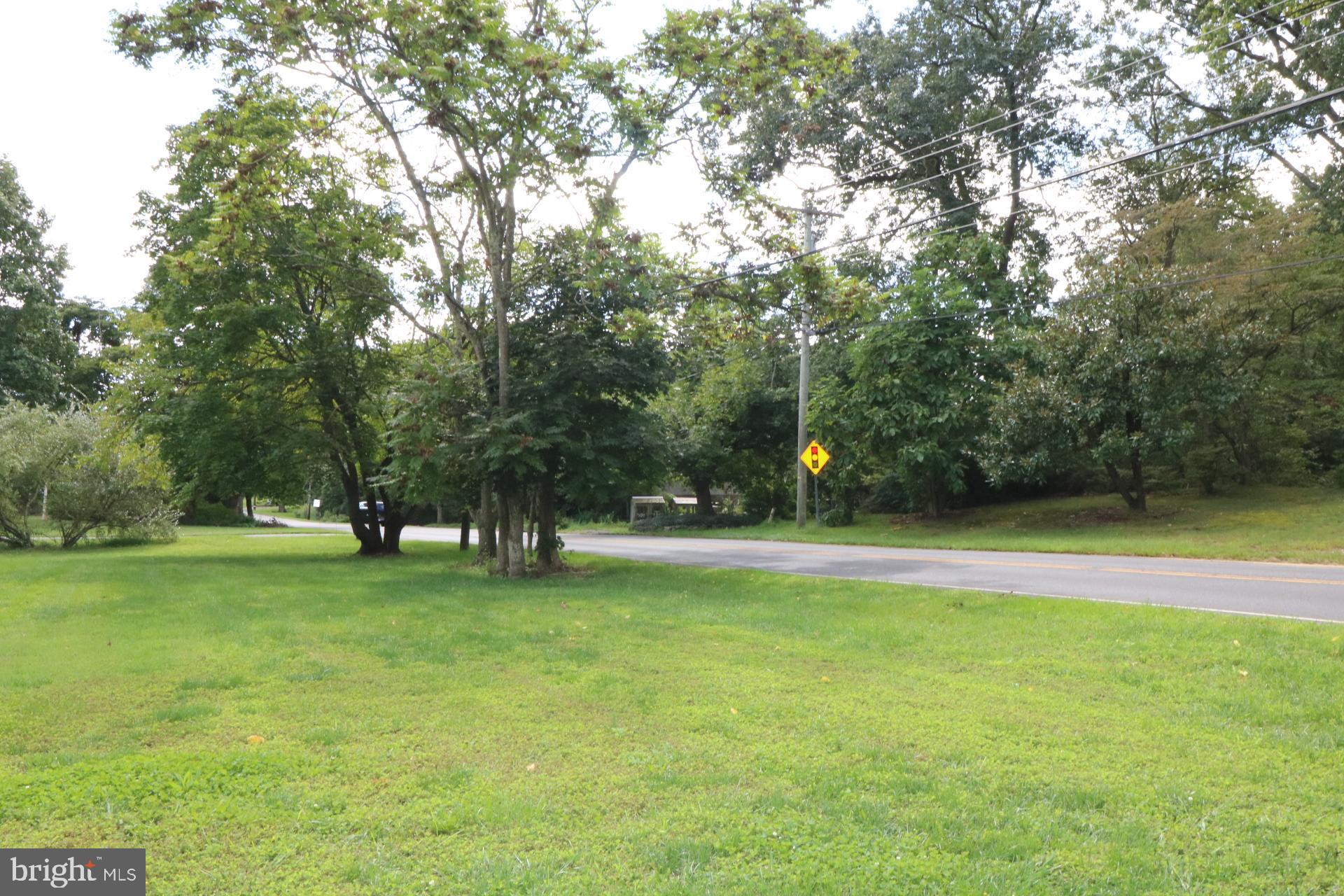 531 Mt Royal Road Sewell, NJ 08080 - Photo 4 of 26 Gallery Image 4