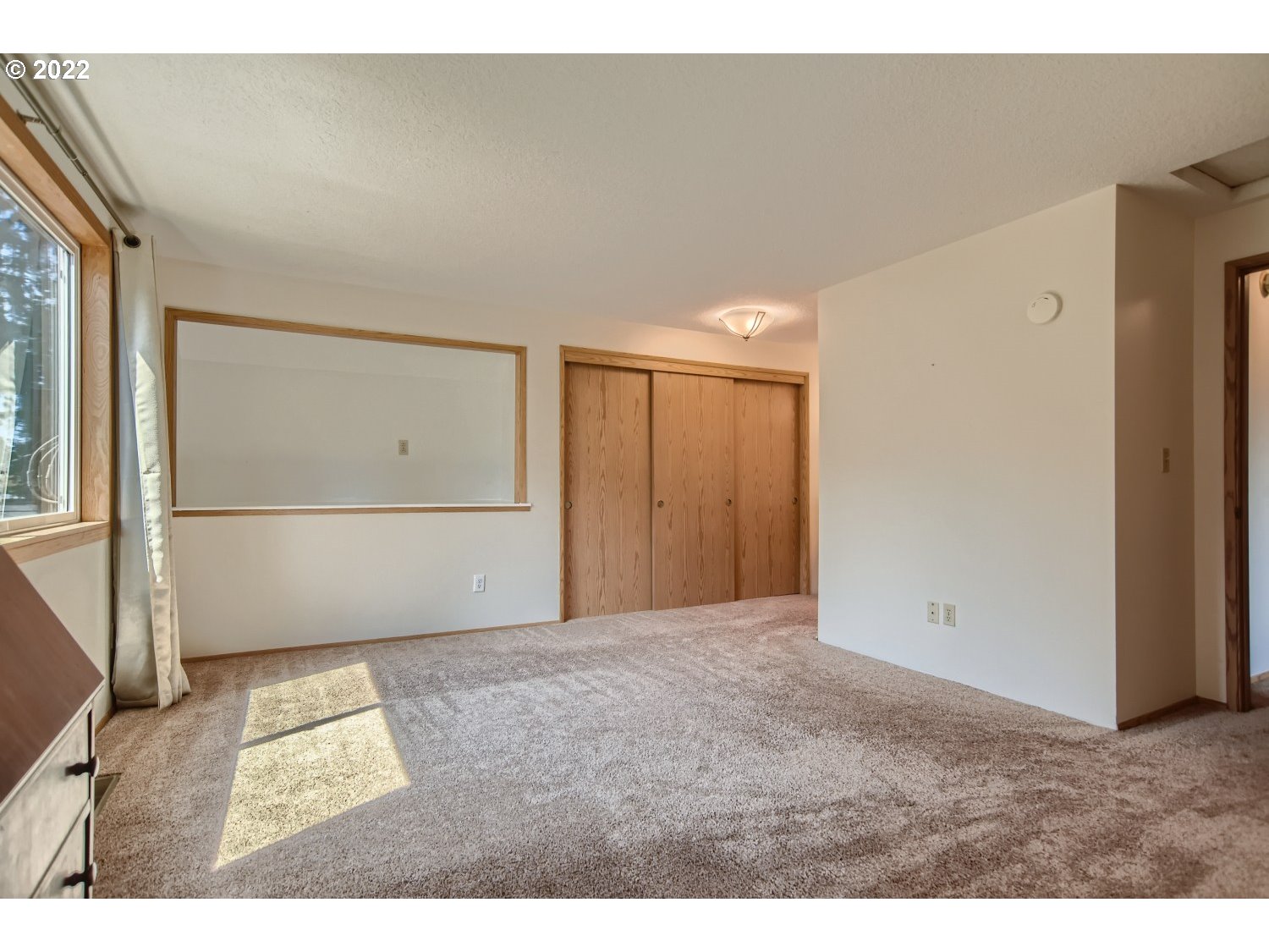 4646 Southeast View Acres Road Milwaukie, OR 97267 - Photo 19 of 31 Bedroom