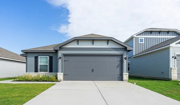 $319,900 | 253 West Luna Blue Lane, Jarrell, TX 76537
