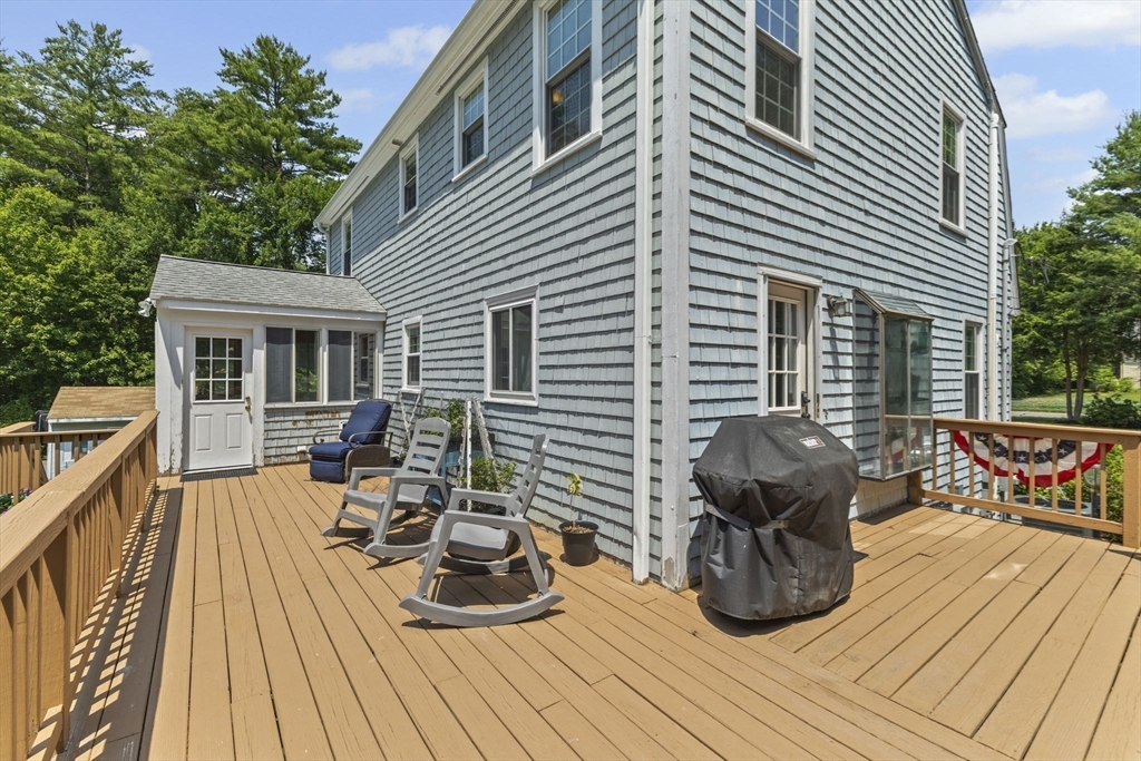 17 Shagbark Road Easton, MA 02375 - Photo 6 of 42 Gallery Image 6
