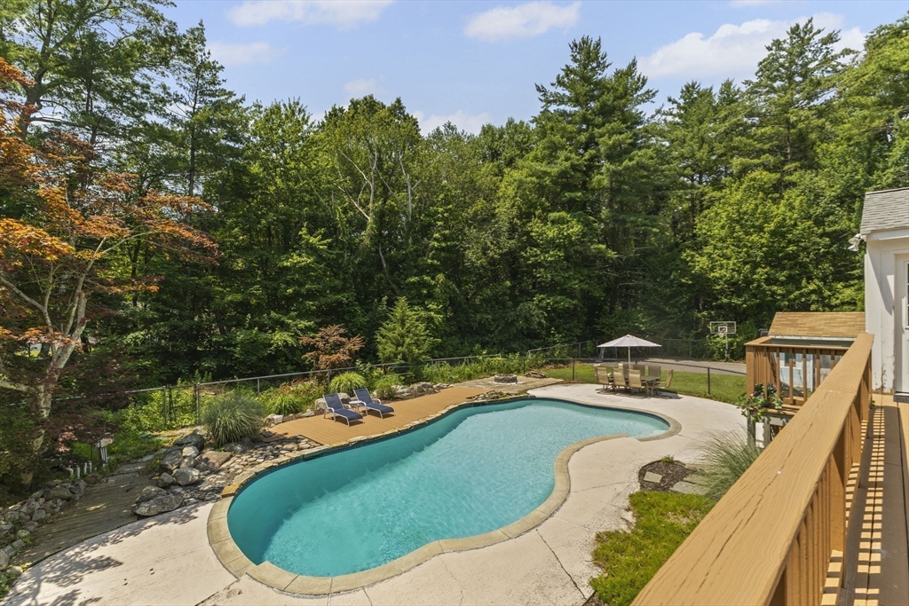 17 Shagbark Road Easton, MA 02375 - Photo 7 of 42 Gallery Image 7