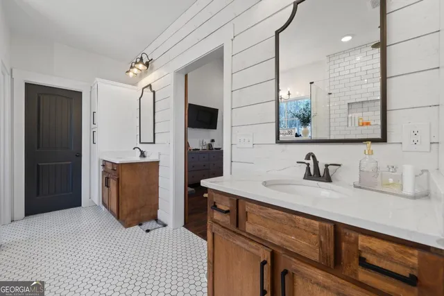 $639,900 | 1351 Parker Hill, Toomsboro, NE 31090