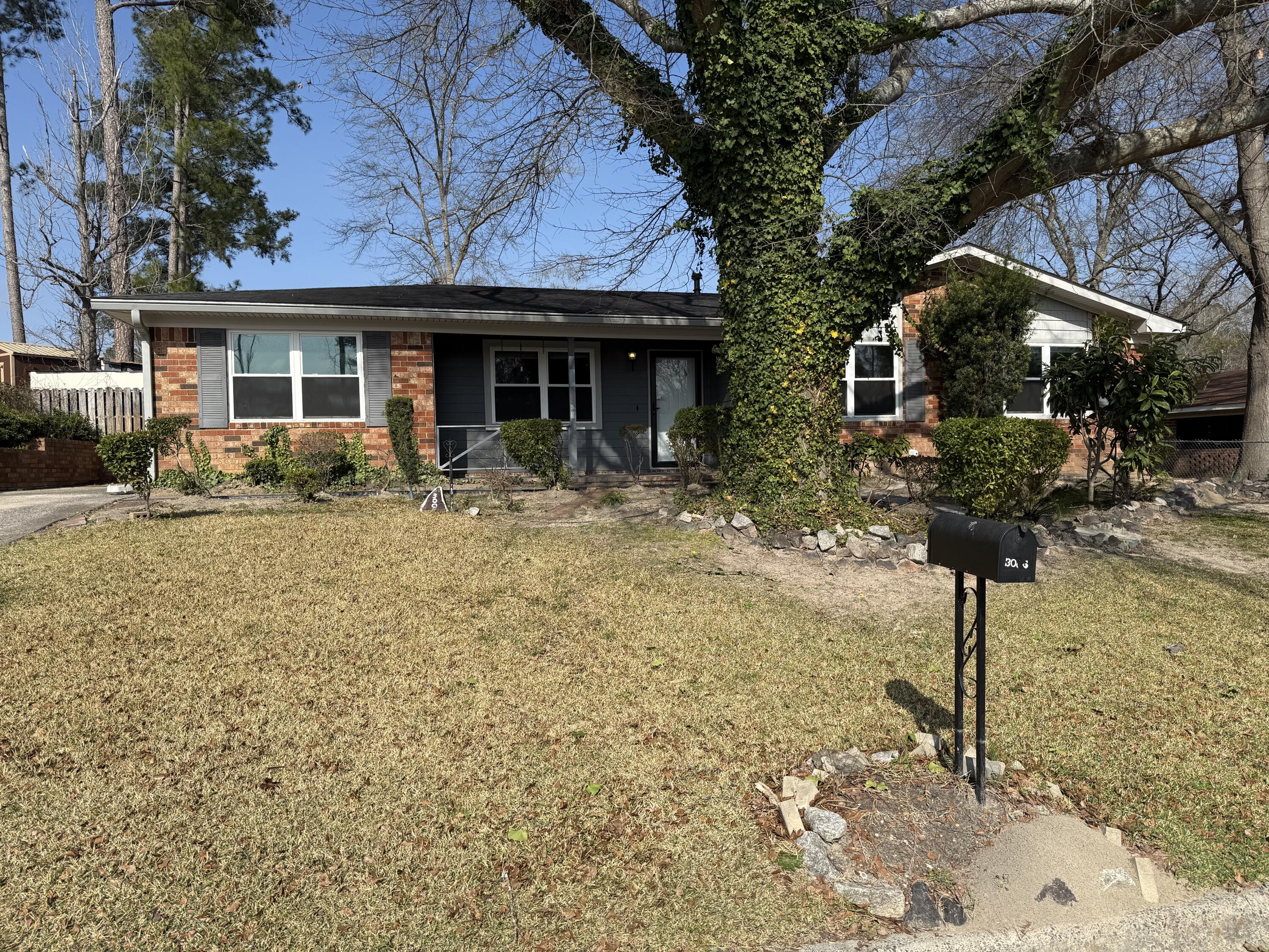 3005 Griffis Court Augusta, GA 30906 - Photo 3 of 17 IMG_8145