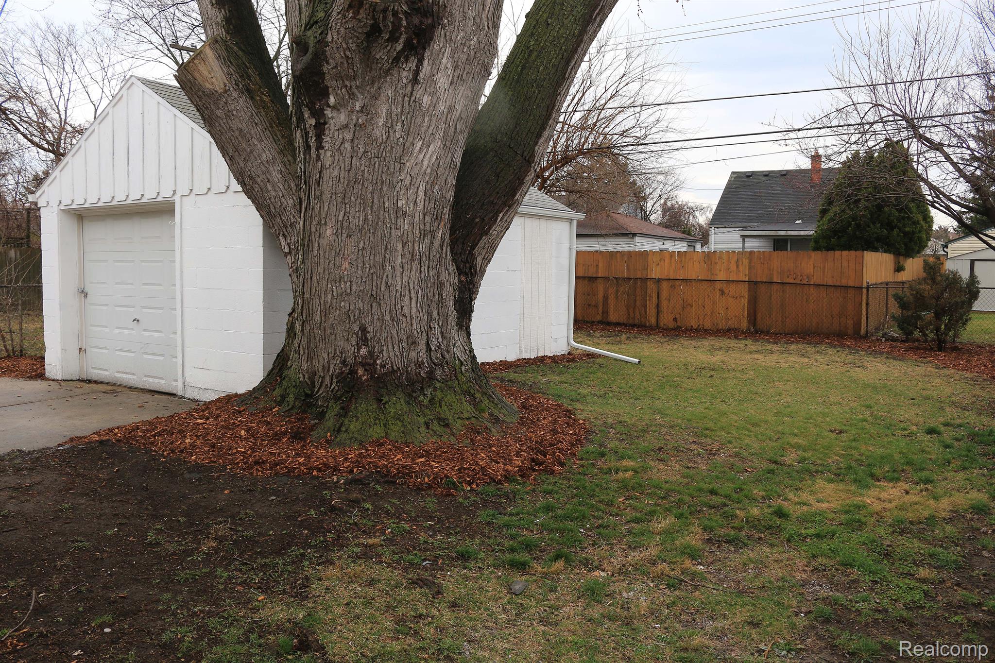 8212 Stephens Road Warren, MI 48089 - Photo 28 of 29 Gallery Image 28