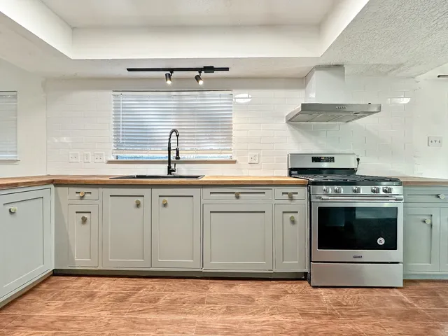 $234,900 | 3230 Beaver Glen Drive, Houston, TX 77339