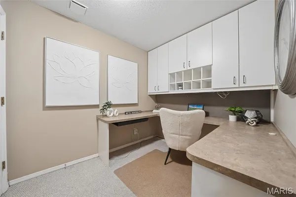 $299,900 | 1010 Thoreau Court, Unit 310, St. Louis, MO 63146