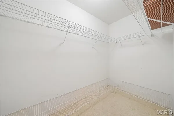 $299,900 | 1010 Thoreau Court, Unit 310, St. Louis, MO 63146