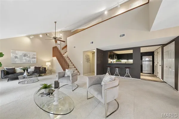 $299,900 | 1010 Thoreau Court, Unit 310, St. Louis, MO 63146