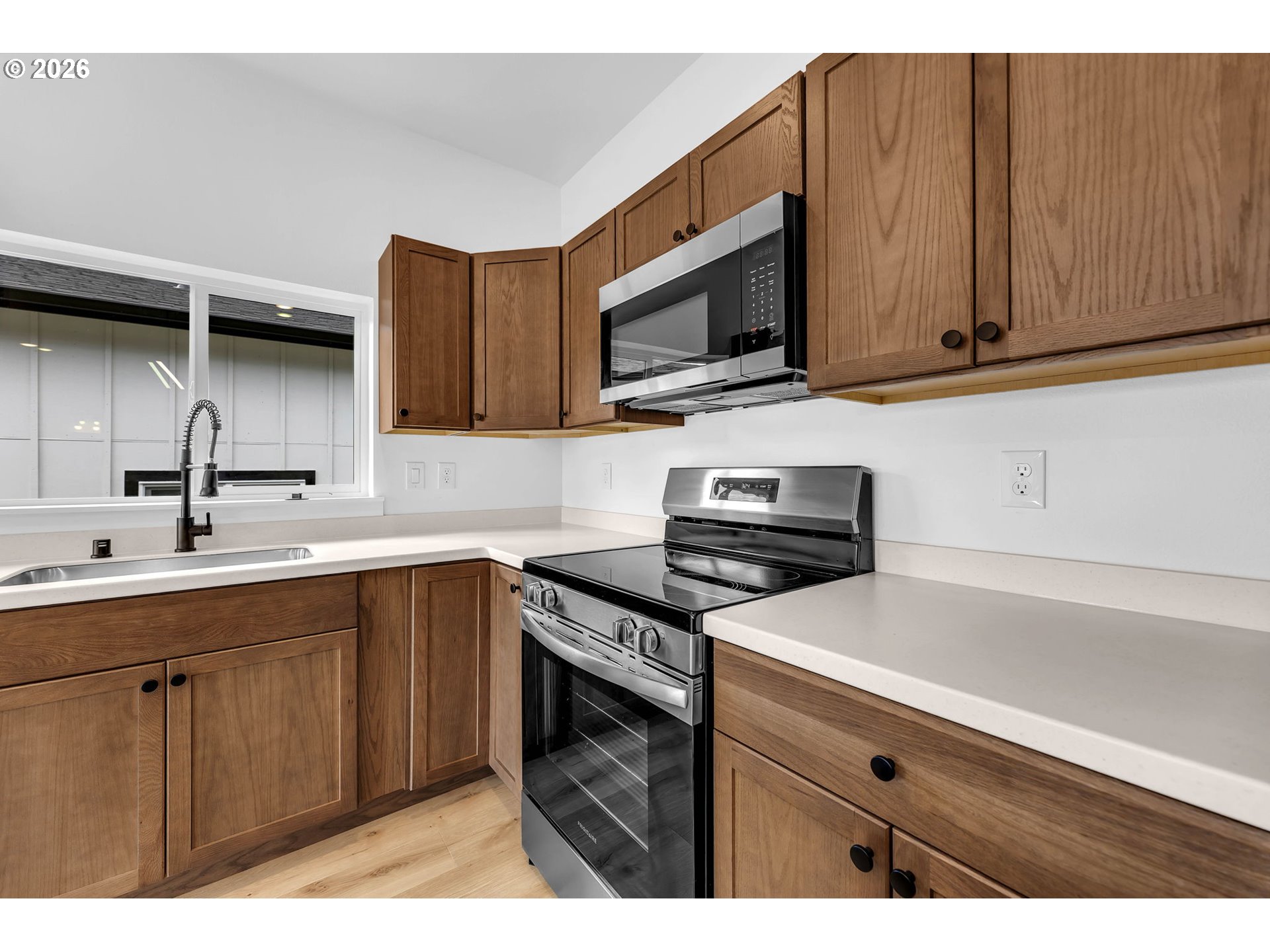 3 Anchor Wy Loop, Unit B Cathlamet, WA 98612 - Photo 17 of 33