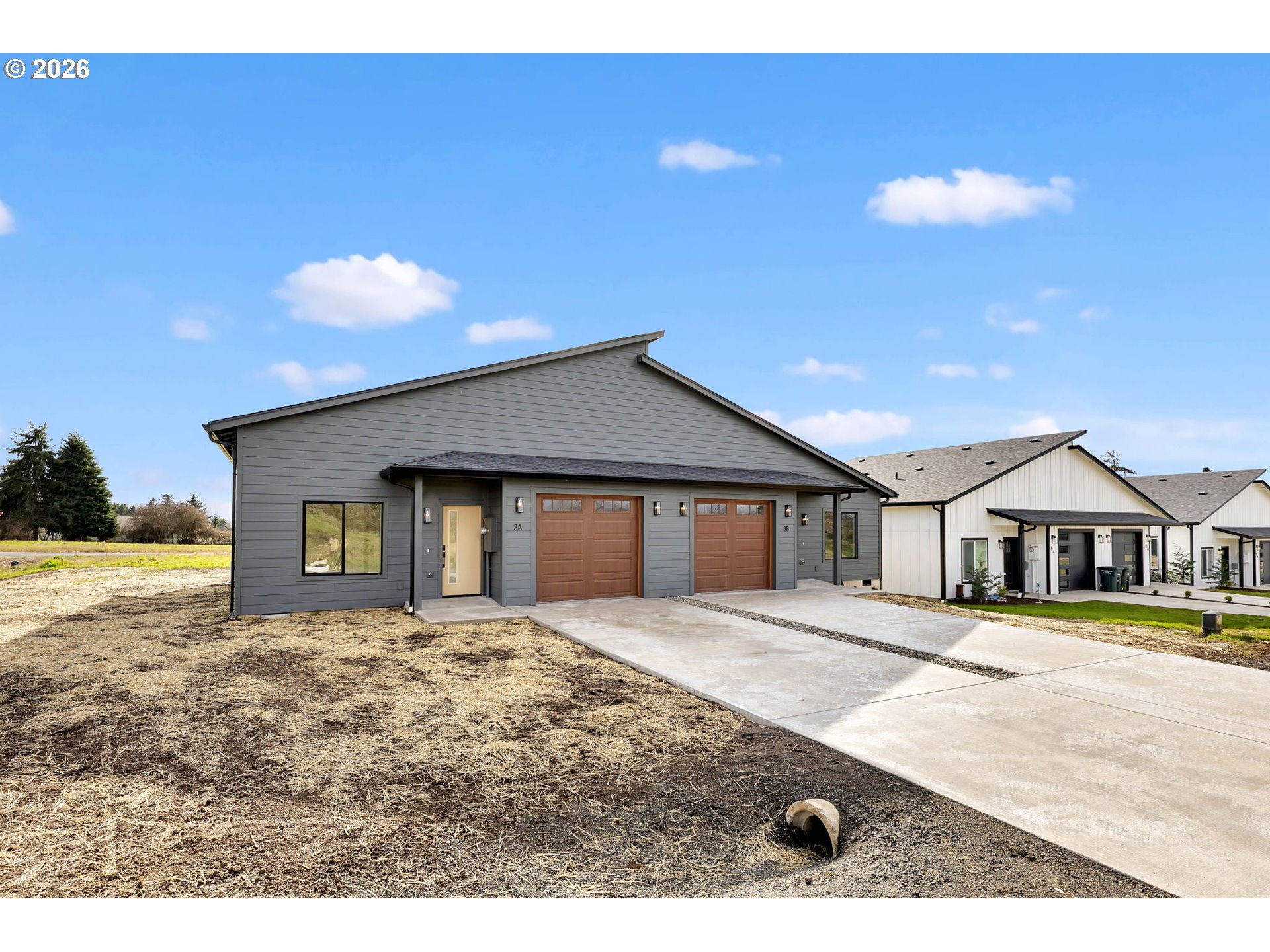 3 Anchor Wy Loop, Unit B Cathlamet, WA 98612 - Photo 2 of 33