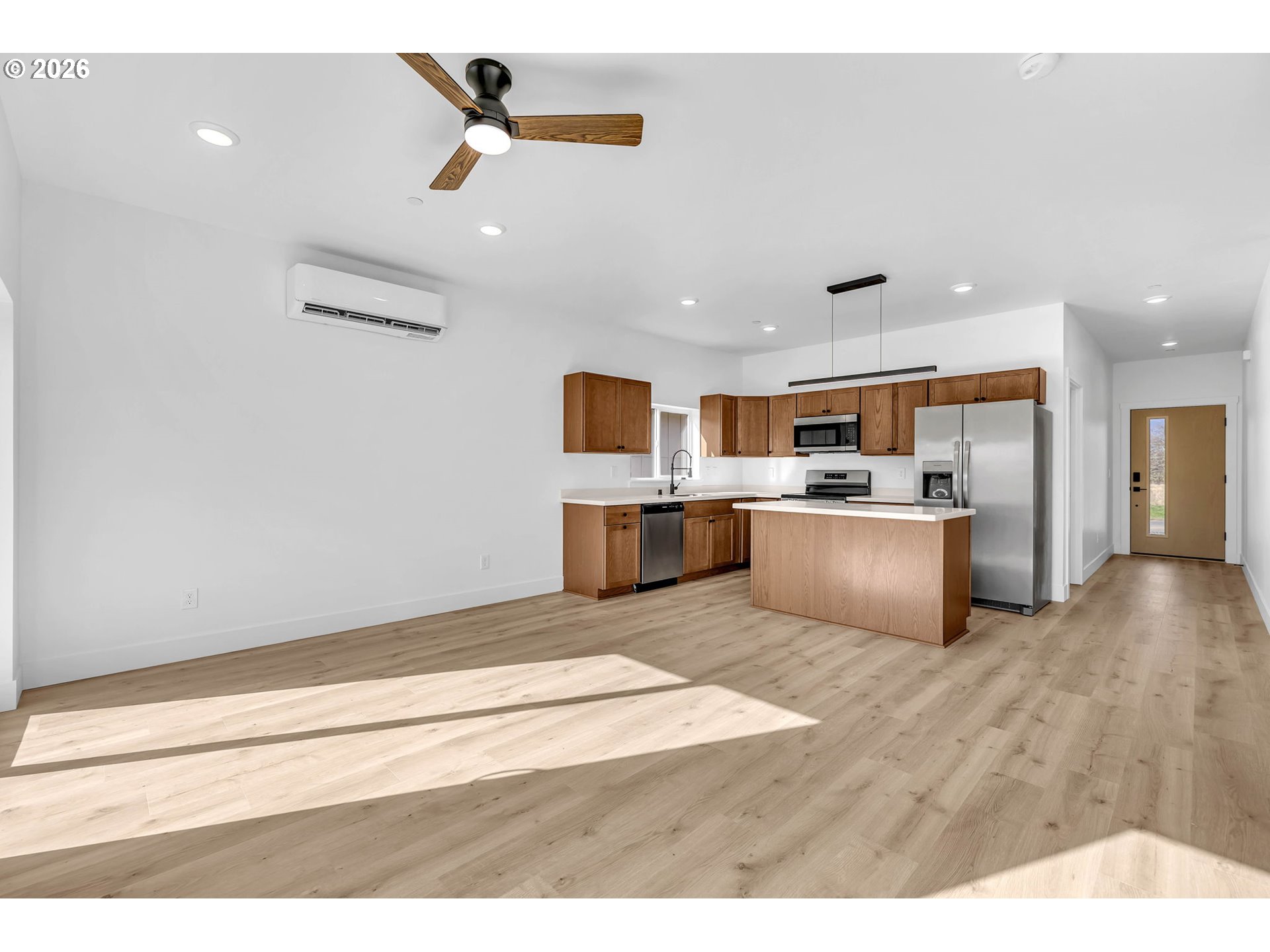 3 Anchor Wy Loop, Unit B Cathlamet, WA 98612 - Photo 9 of 33