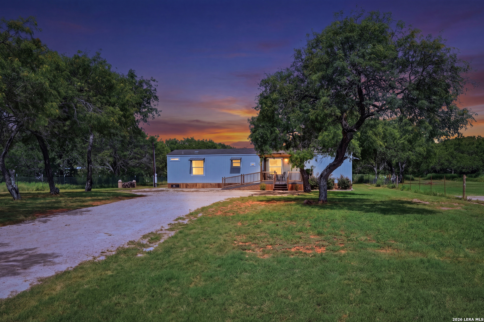3089 Rakowitz Road Adkins, TX 78101 - Photo 9 of 38