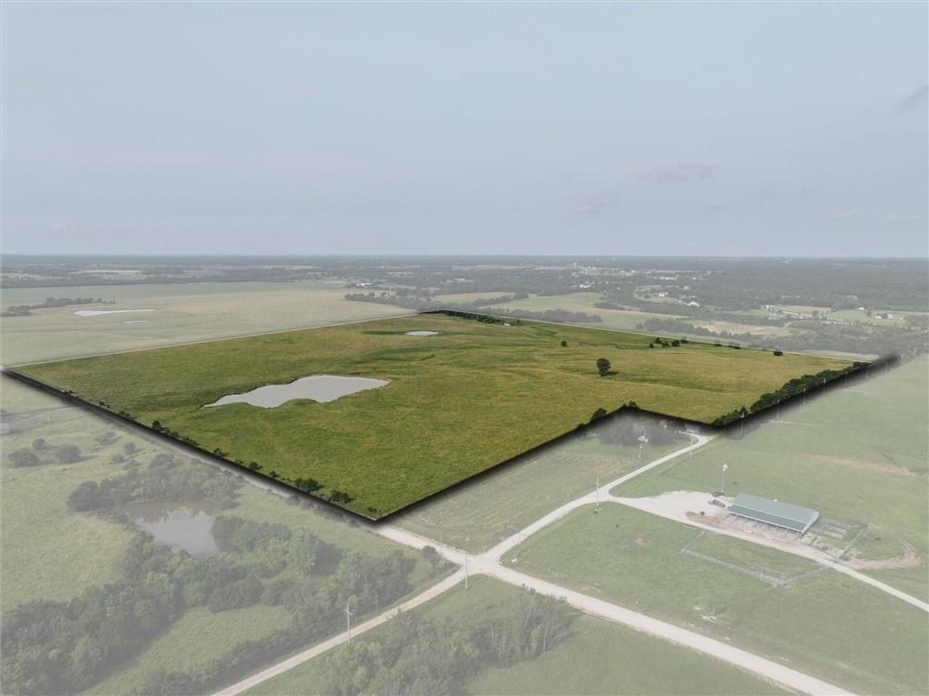 2260 Louisiana Road Ottawa, KS 66067 - Photo 2 of 14