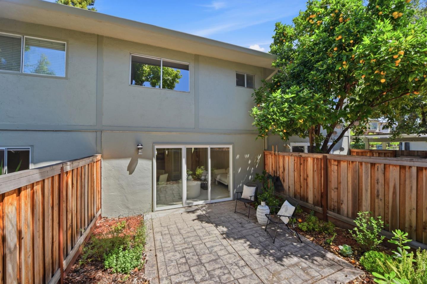 2047 Montecito Avenue, Unit 2 Mountain View, CA 94043 - Photo 27 of 36
