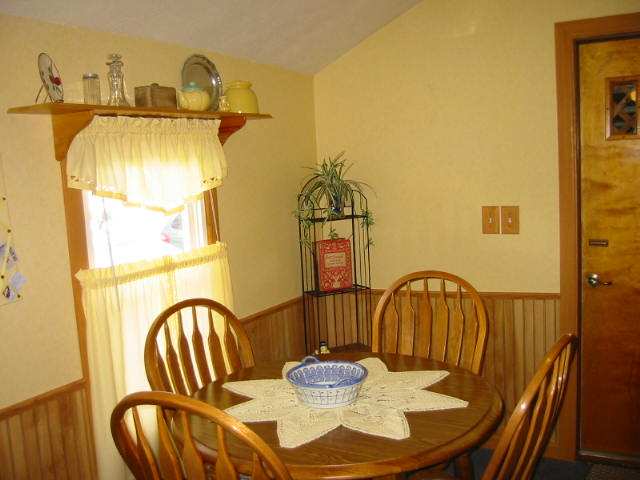 2387 Washington Road Washington, IL 61571 - Photo 4 of 11 Gallery Image 4