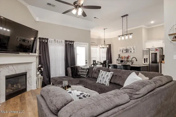 $389,900 | 3823 Andreas Drive, Southaven, MS 38672