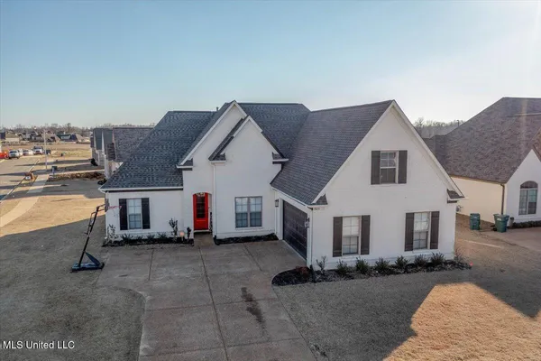 $389,900 | 3823 Andreas Drive, Southaven, MS 38672