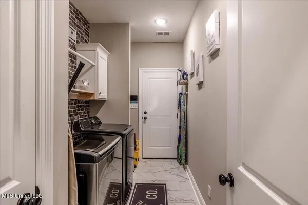 $389,900 | 3823 Andreas Drive, Southaven, MS 38672