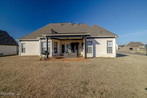 $389,900 | 3823 Andreas Drive, Southaven, MS 38672