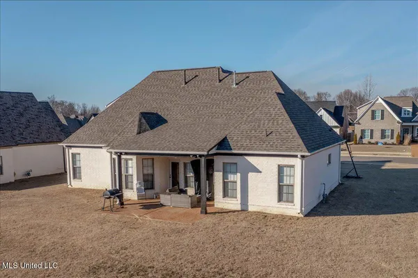 $389,900 | 3823 Andreas Drive, Southaven, MS 38672