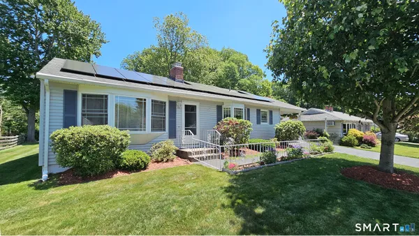$309,900 | 44 Monroe Street, East Hartford, CT 06118