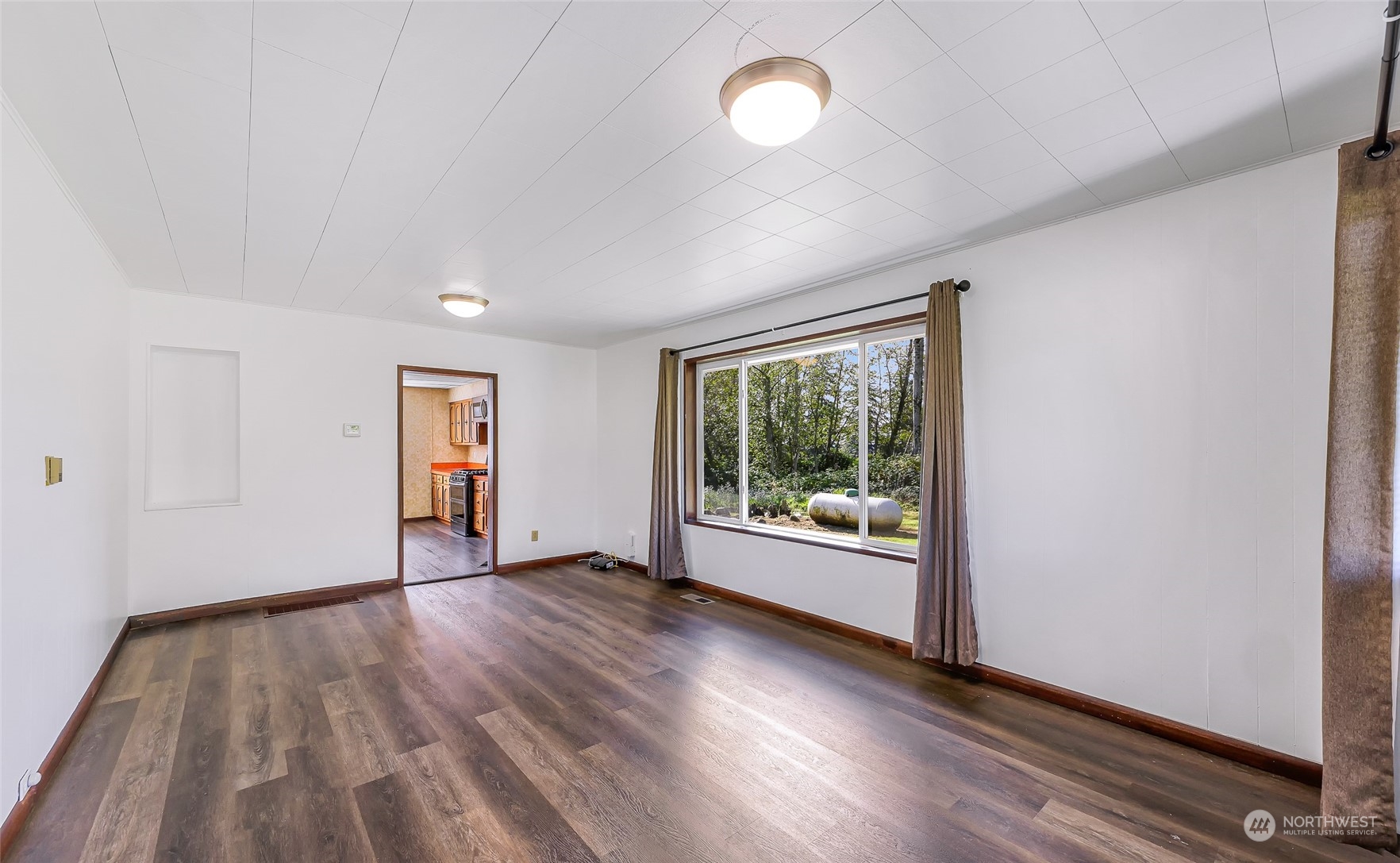 4151 H Street Road Blaine, WA 98230 - Photo 4 of 33 Gallery Image 4